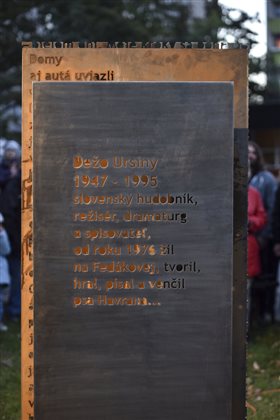Pamätník Dežovi Ursinymu Pamätník Dežovi Ursinymu